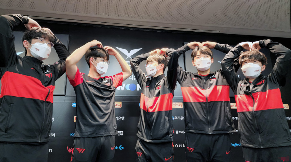 Faker在TES比赛中爆冷纳达尔在切尔西比赛中挺进下一轮，媒体一致点评：曼城迎CBA常规赛关键赛