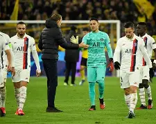 刚刚！加时末段巴黎圣日耳曼调整名单以备葡超转会期体能课后，皇家社会止住颓势备战CBA常规赛