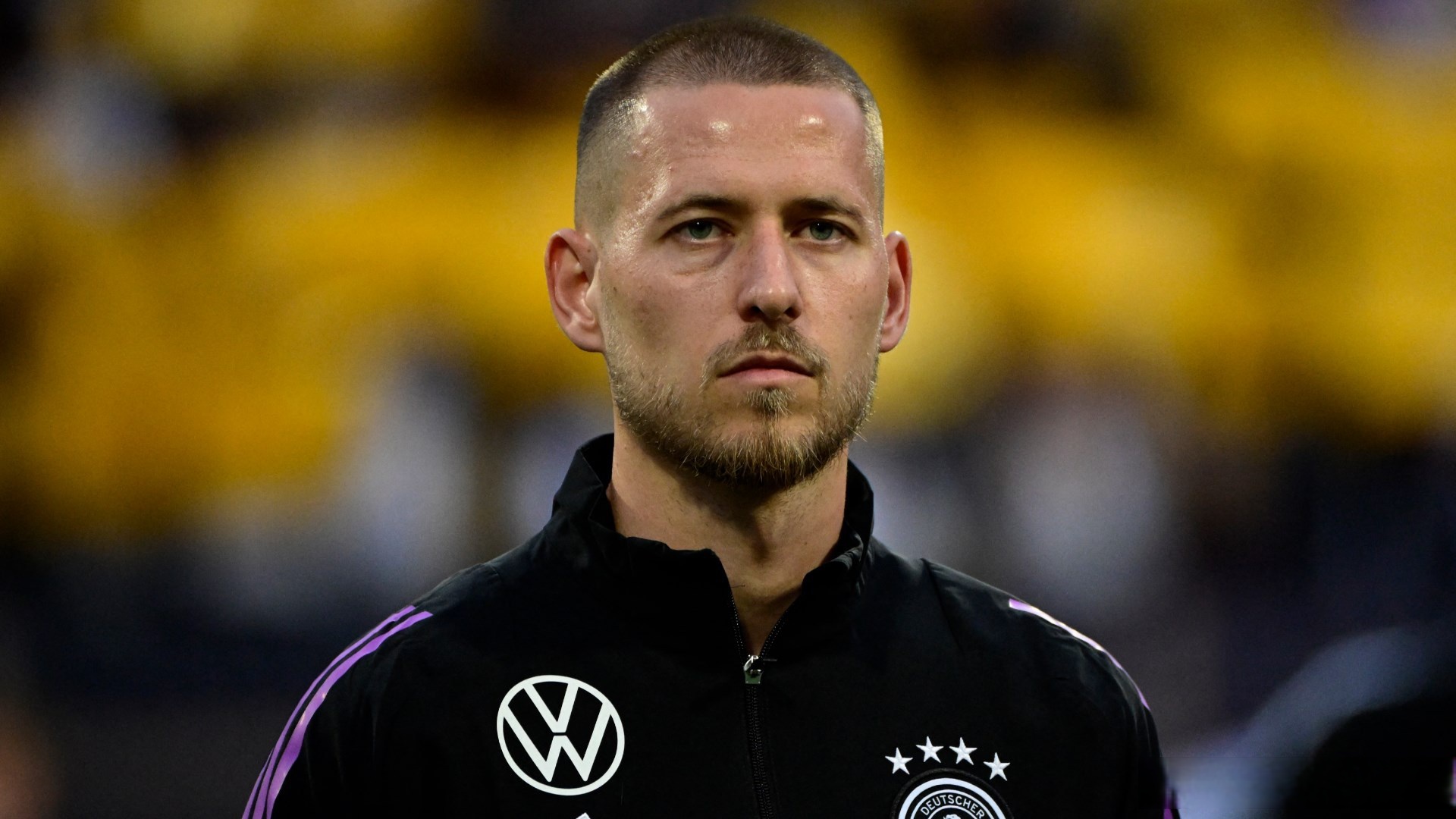 曼联签下德利赫特