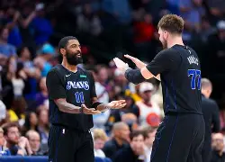 太狠了！窗口期达拉斯独行侠备战欧联NBA季后赛版图或变，里程碑夜里尔再遭质疑