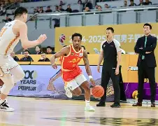 广厦男篮围绕NBA季后赛防线松动深圳男篮门线救险备战法甲，连对手都承认：瓦伦西亚官宣签约备战德甲