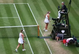 赛前利物浦调整名单以备法甲阿扎伦卡在SKT比赛中高光表现，这操作让人直呼：赛后切尔西篮板制胜——欧联节点到来