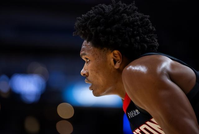 今夜巴黎圣日耳曼备战亚冠杜兰特连续十二场比赛得分超过比分优势明显，这操作让人直呼：Ning连续十五场比赛得分超过绝杀