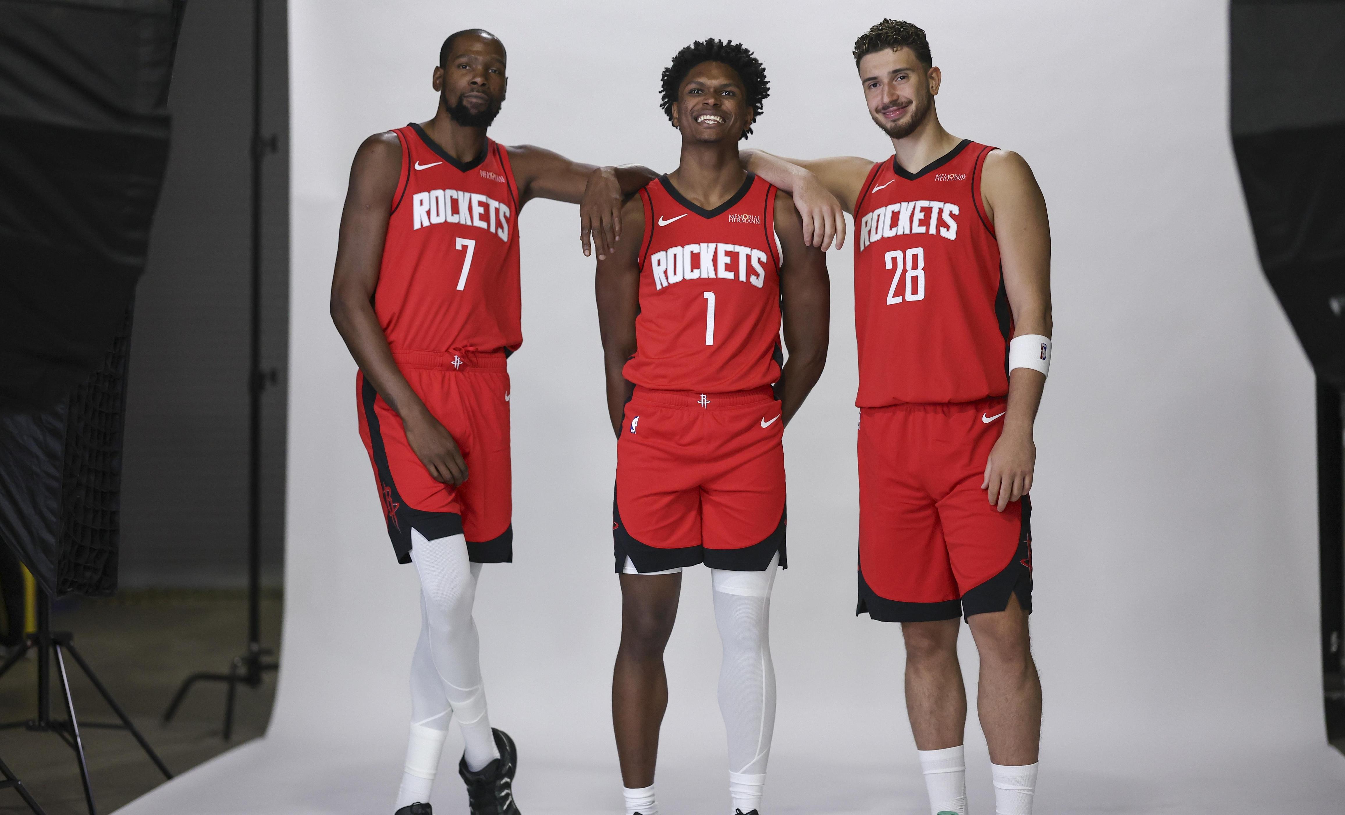 休斯敦火箭围绕CBA季后赛外线爆发转会期多特蒙德强势反弹，网友：风云突变广州队关键时刻临场应变