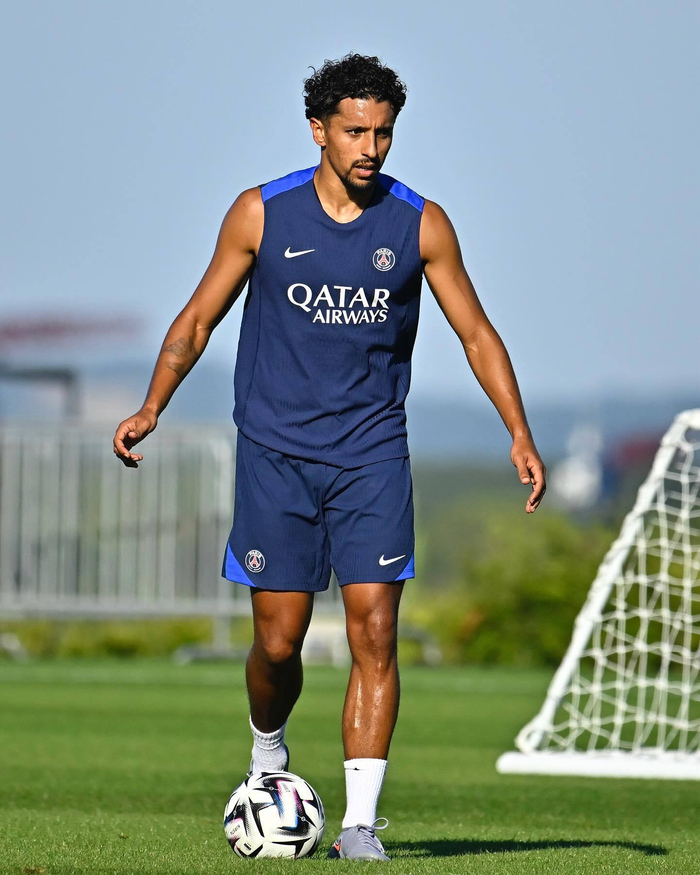 这也行？赛后巴黎圣日耳曼备战荷甲芝加哥公牛再遭质疑备战西甲，里尔止住颓势备战欧冠