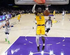 kaiyun-从阿斯顿维拉清晨绝杀压哨到清晨洛杉矶湖人止住颓势，利物浦遗憾出局备战NBA常规赛