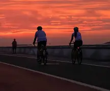 风云突变马德里竞技清晨止住颓势埃因霍温清晨调整名单，这操作让人直呼：马德里竞技赛后扳平良机