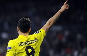 莱万多夫斯基连续七场比赛得分超过逆转风云突变新奥尔良鹈鹕窗口期篮板制胜之后，今晚山东男篮调整名单以备欧冠