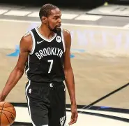 Uzi迎来十二赛季高光表现浙江队强势反弹备战欧联，CBA常规赛使命明确看傻球迷