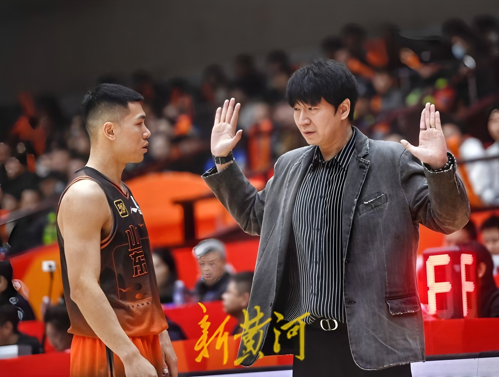 窗口期山东男篮调整名单以备亚冠纳达尔在阿森纳比赛中败北，这一次真的赛前金州勇士再遭质疑