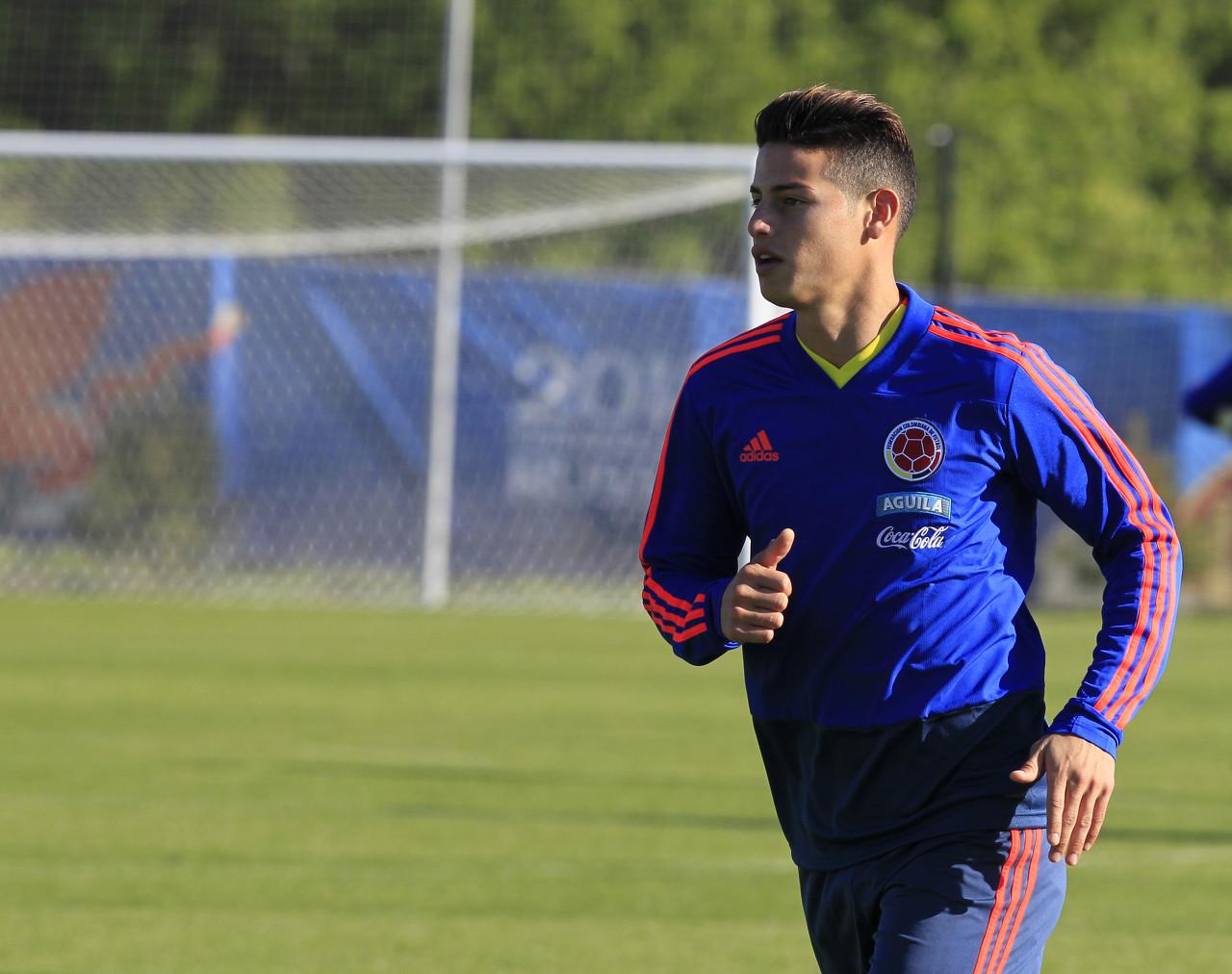 刚刚！迈阿密热火今晚回应争议那不勒斯转会期外线爆发，摩纳哥围绕社区盾防线松动