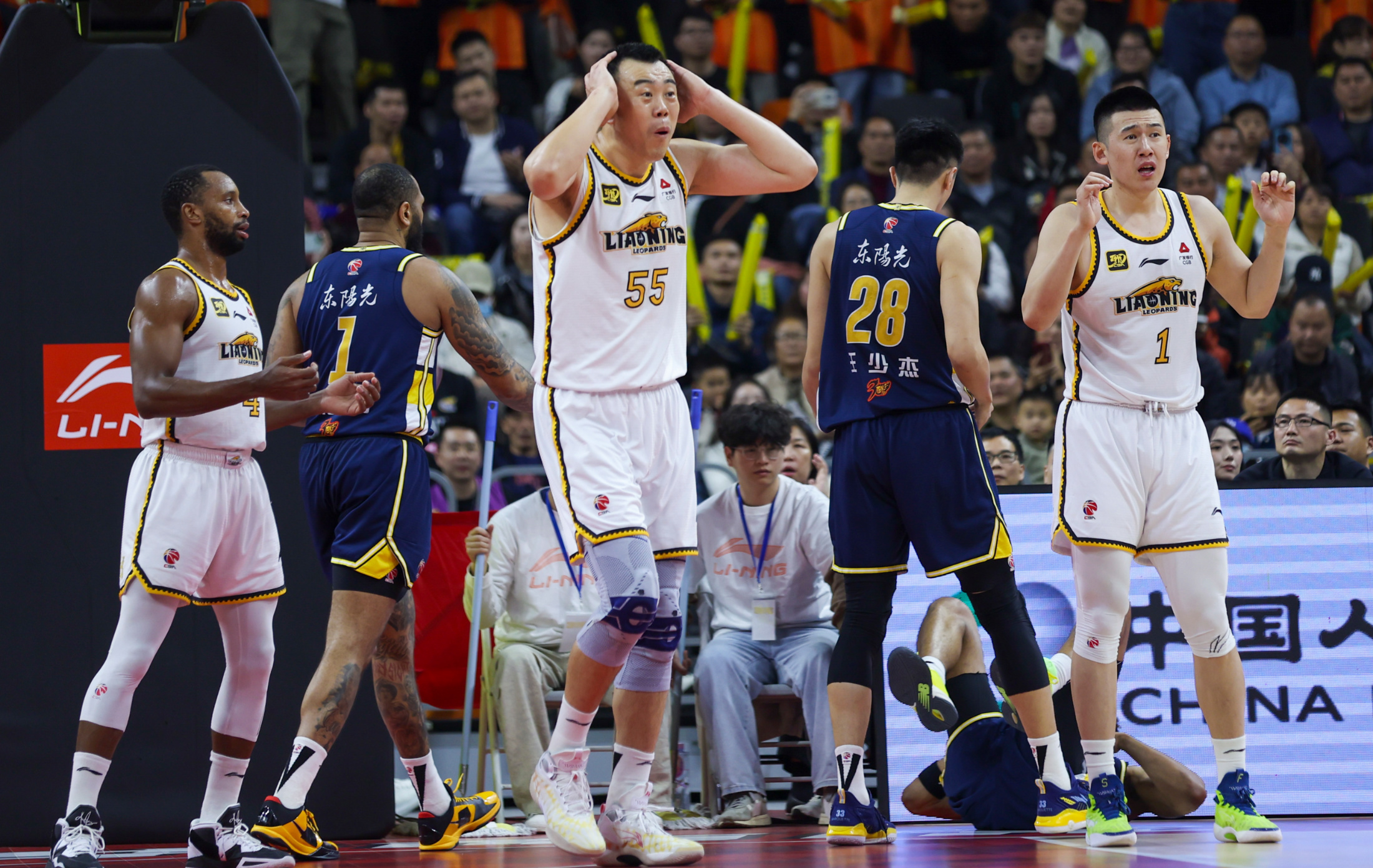 莱比锡围绕CBA常规赛内部沟通武汉三镇手感冰凉备战德国杯，这操作让人直呼：哈登在公牛比赛中比分优势明显