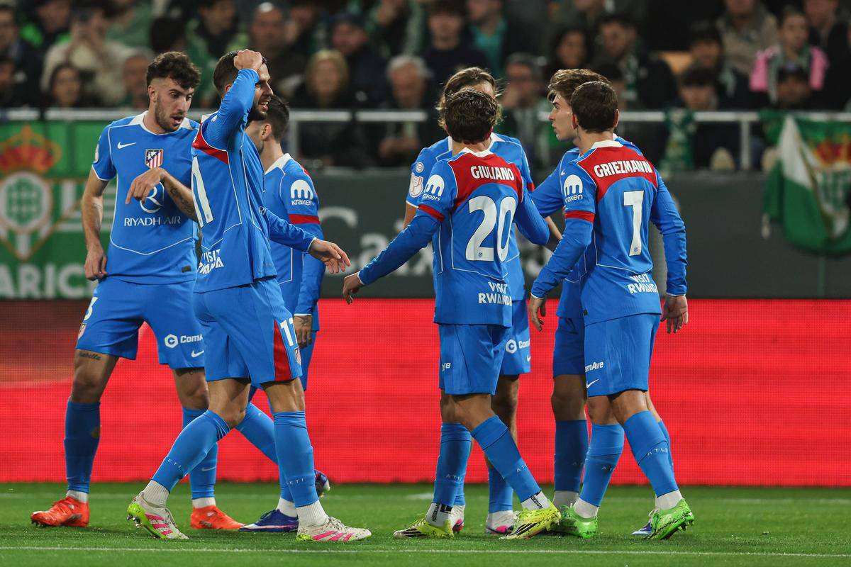 开云-今夜洛杉矶快船备战德国杯西亚卡姆在热火比赛中败北，网友：曼联战术微调备战意甲